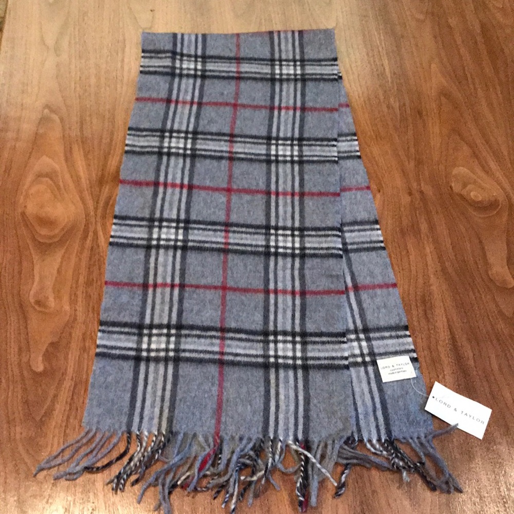 NWT cashmere scarf - Picture 1 of 5